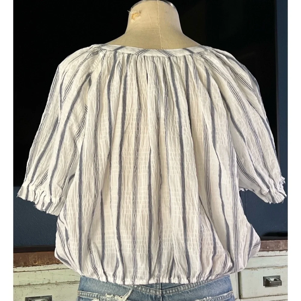 NWT Anthropologie Puff Sleeve Crop Blouse Top L